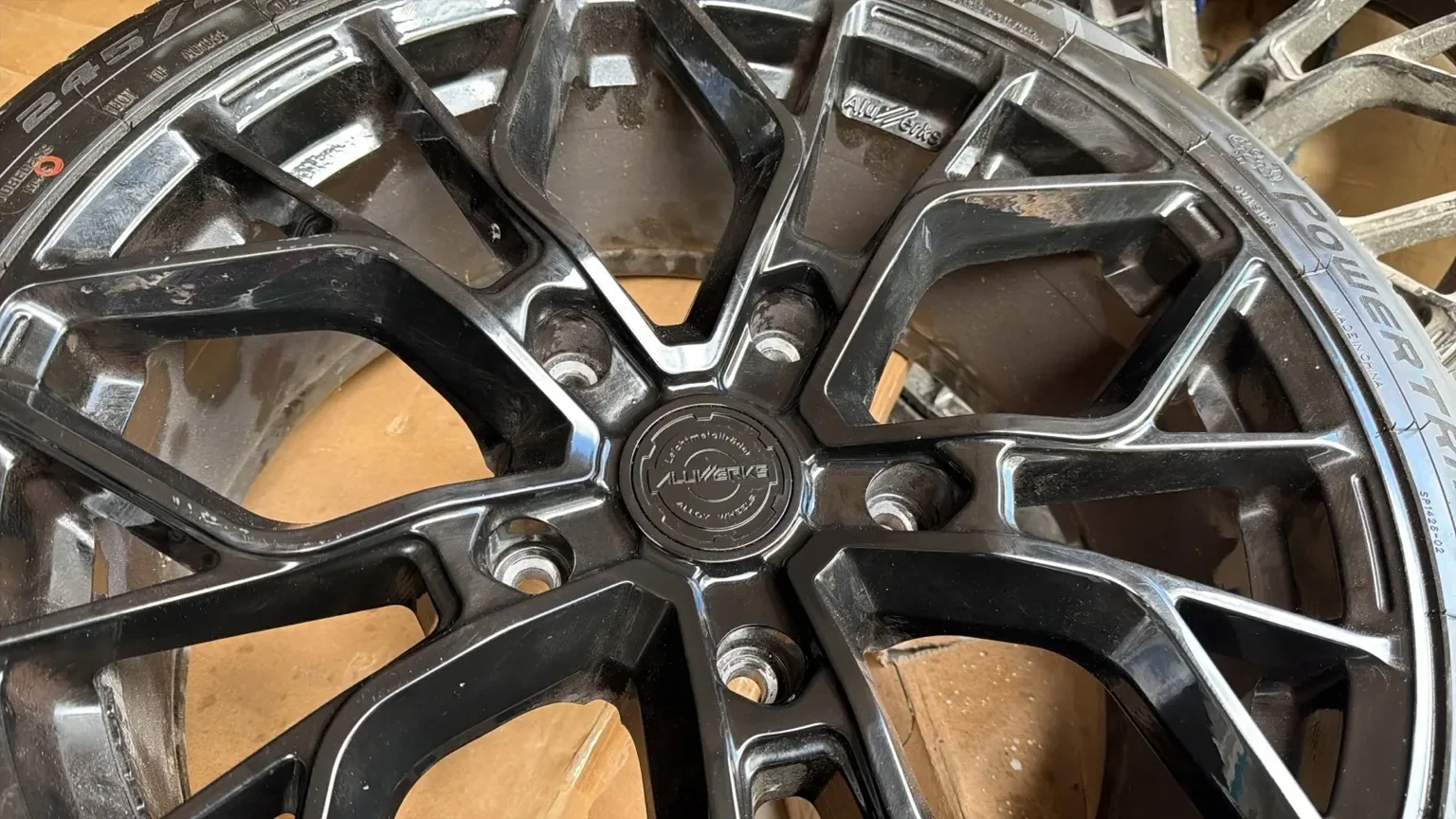 Mobile tyre fitting price explained