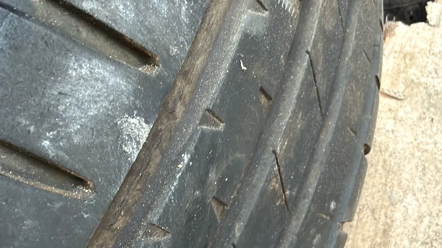 Blowout on the M62 at midnight - mobile tyre fitting